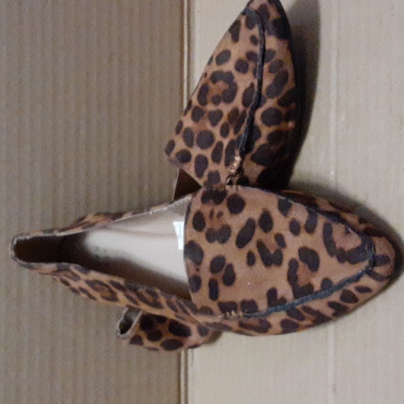 Women's "A new day" leopard faux suede flats/slip on shoes - Picture 2 of 12